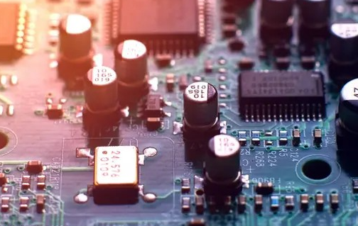 集成電路與嵌入式系統設備不同的性能和作用？